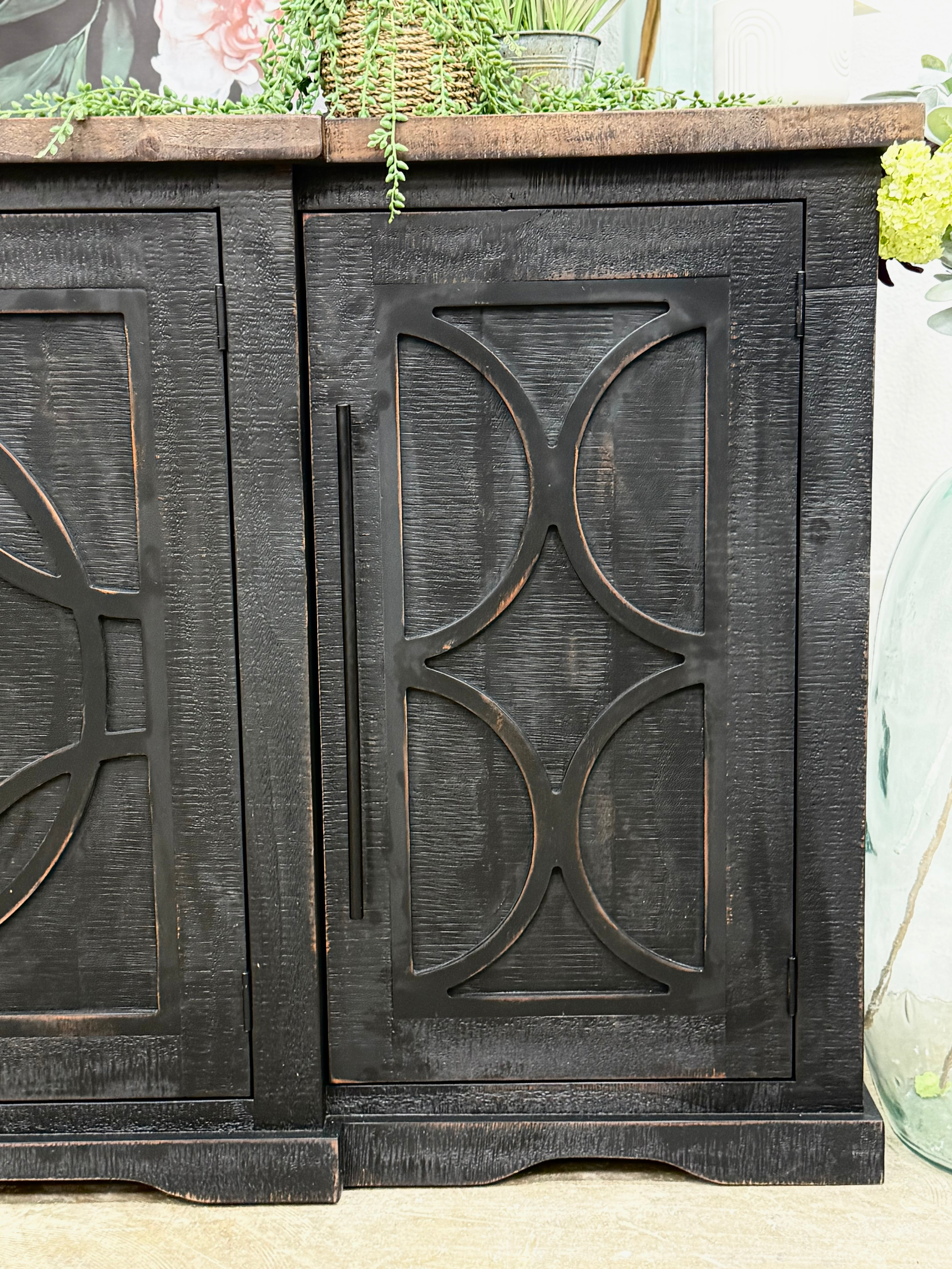 Circle Door Console-Handrubbed Black/Honeywood™