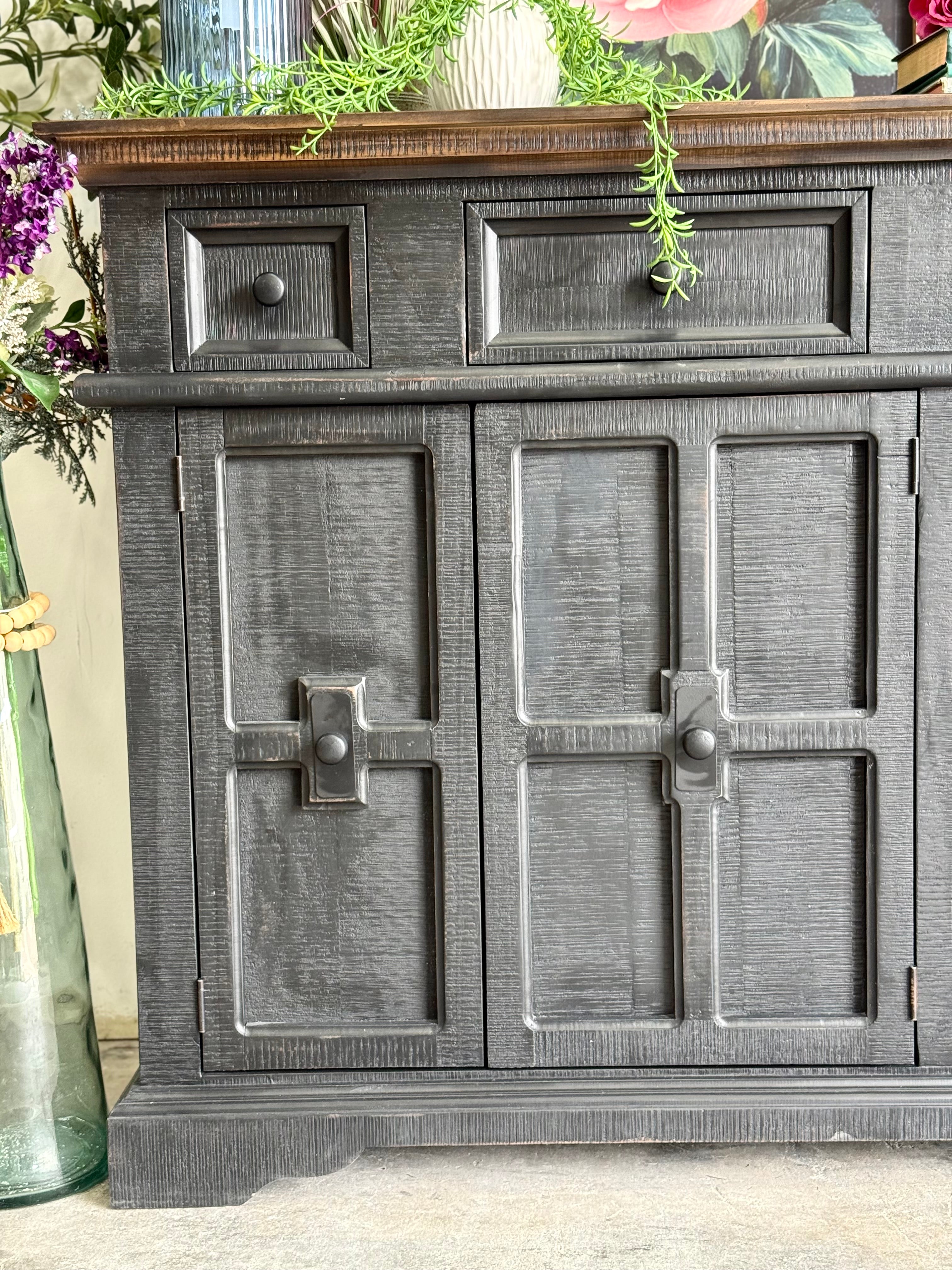 Gabriella Console-Handrubbed Black/Sparrow