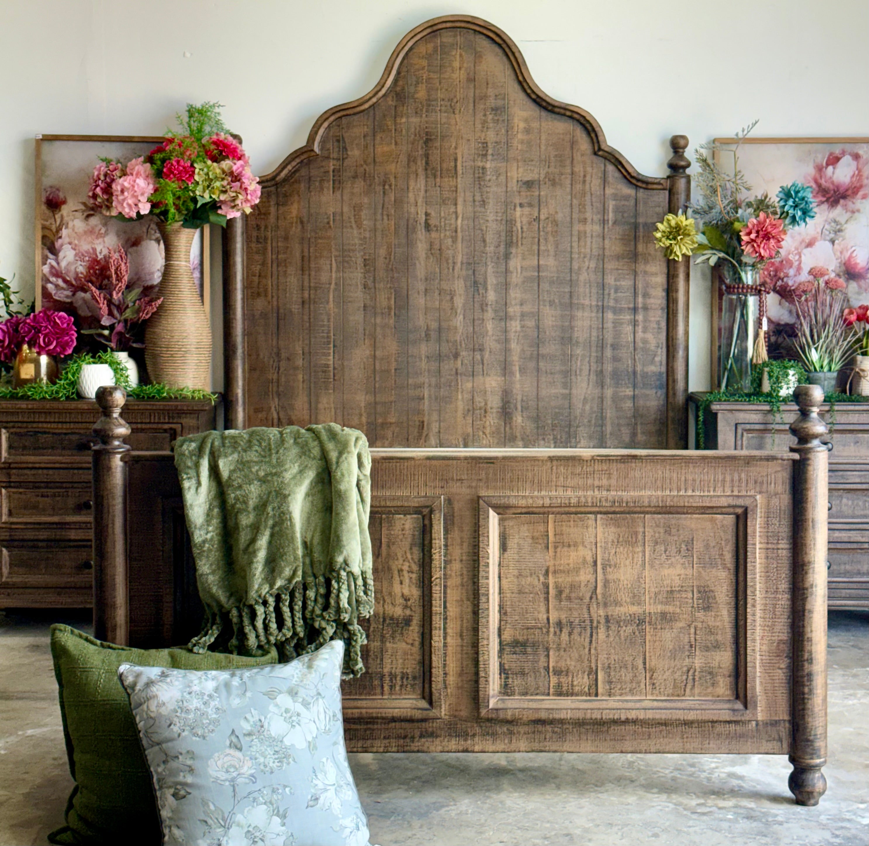 Adele Queen Bed- Honeywood