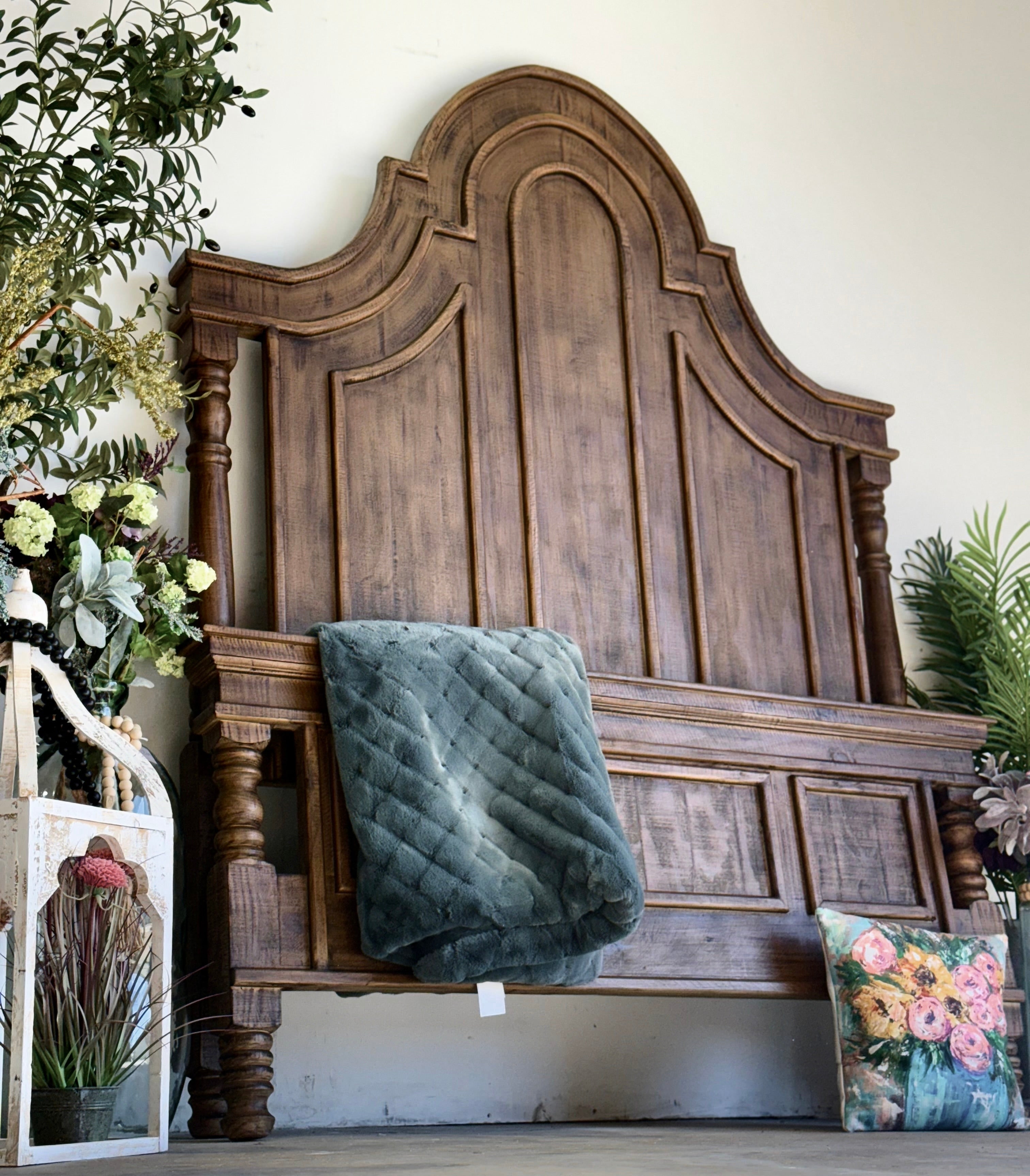 Madison Queen Bed-Honeywood™