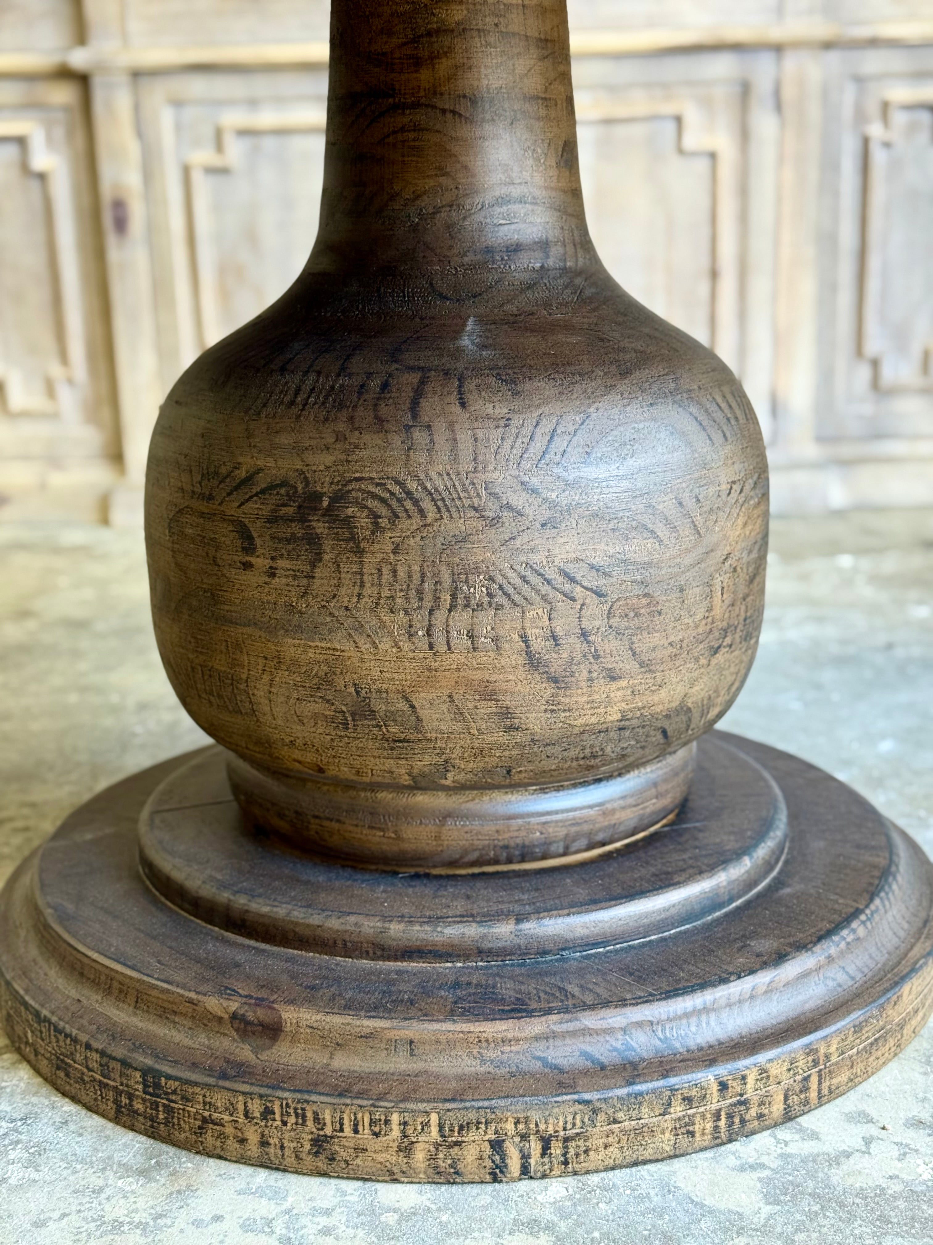 Lilly 54" Round Pedestal Dining Table-Honeywood™