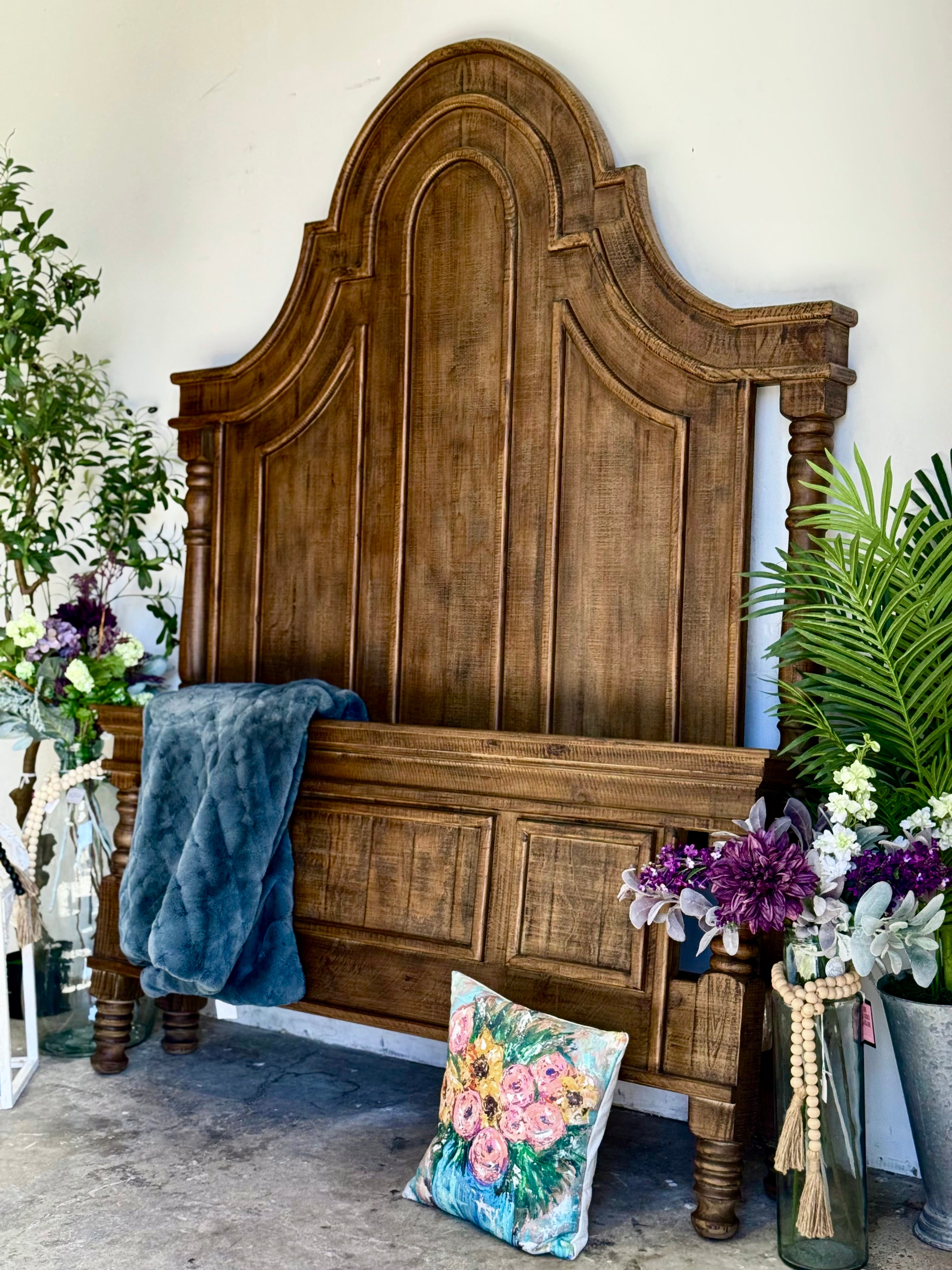 Madison Queen Bed-Honeywood™