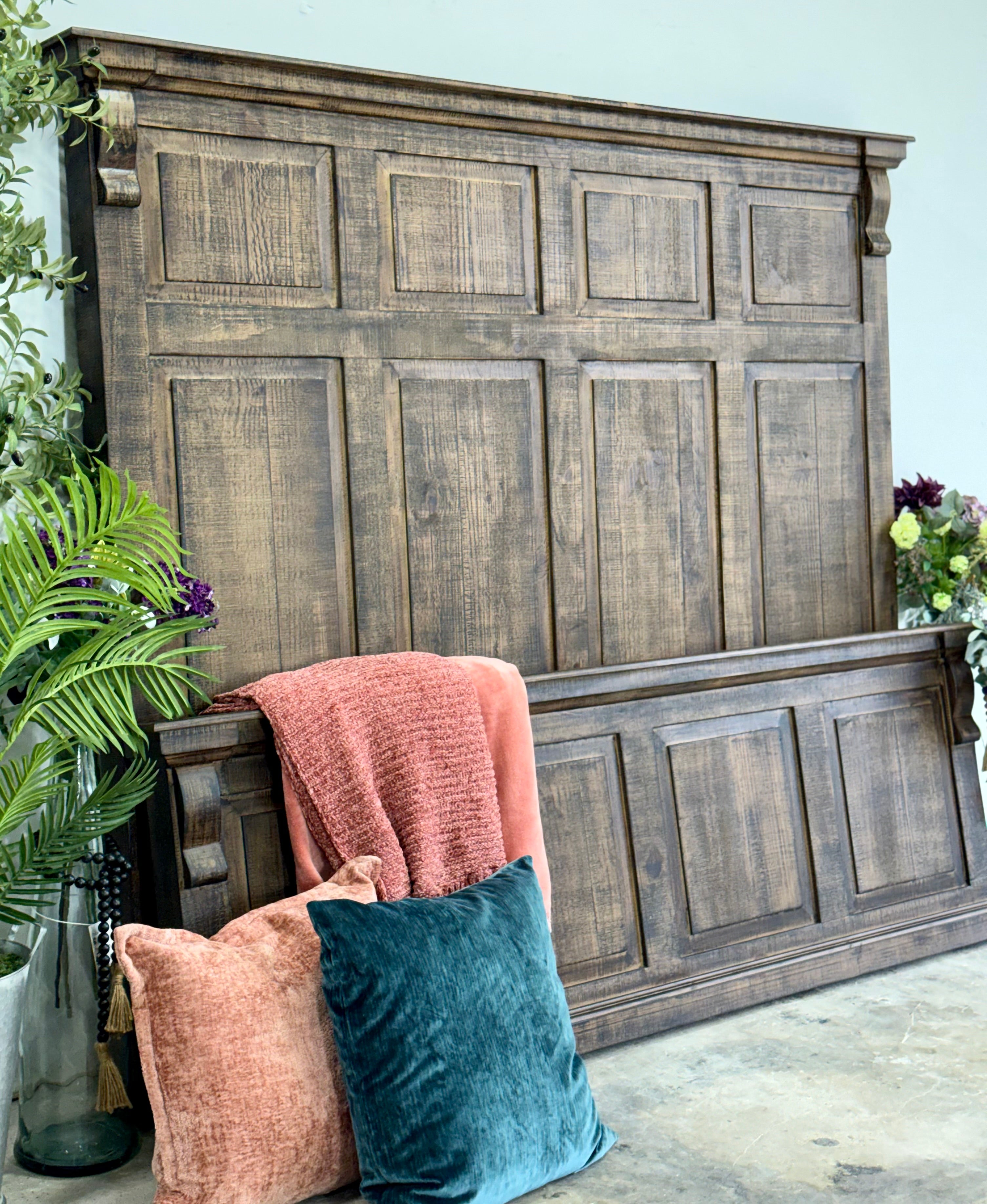 Jasmine King Bed-Honeywood™