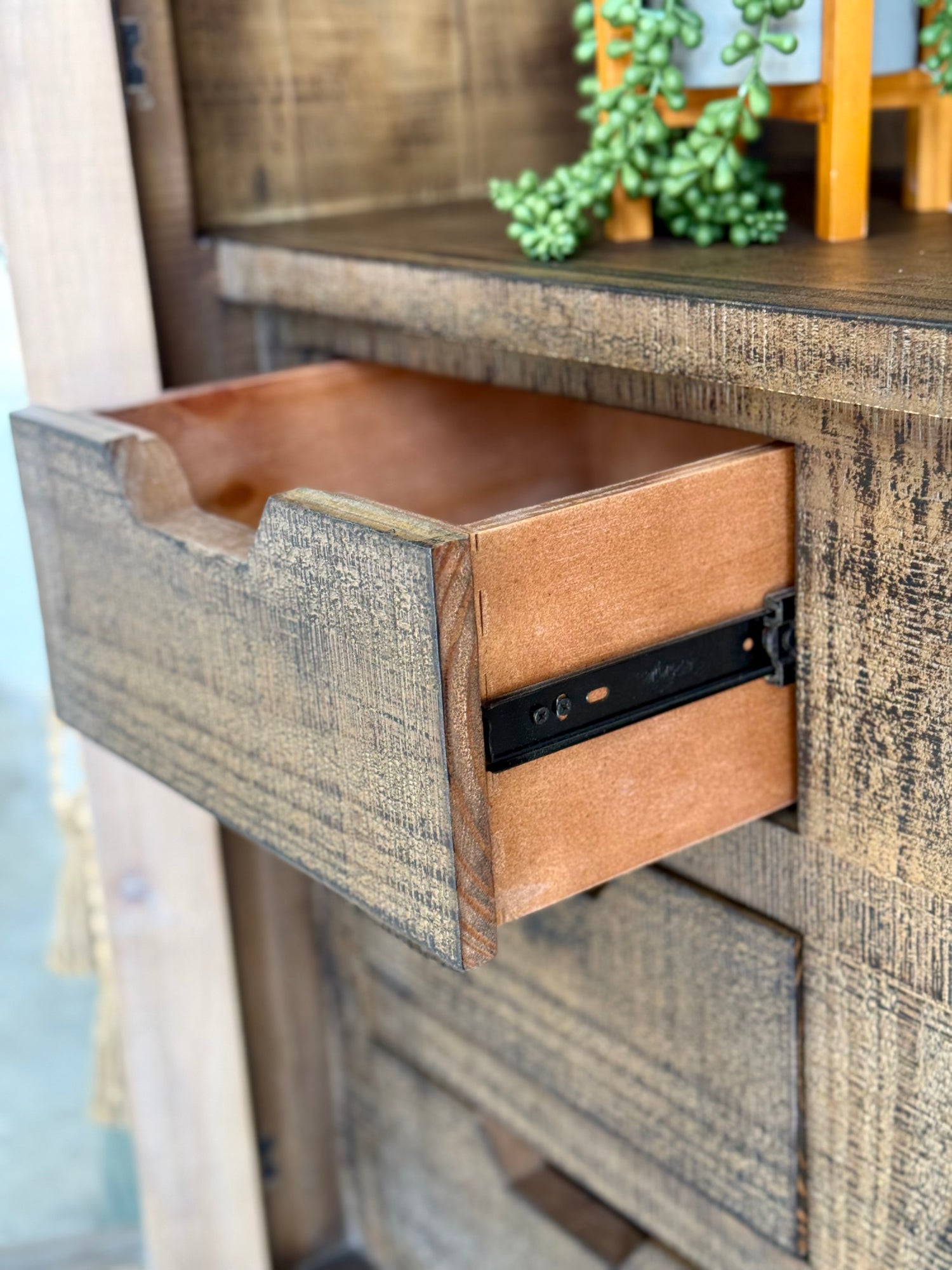 Avery Dome Vitrine-Soft Drift/Honeywood™