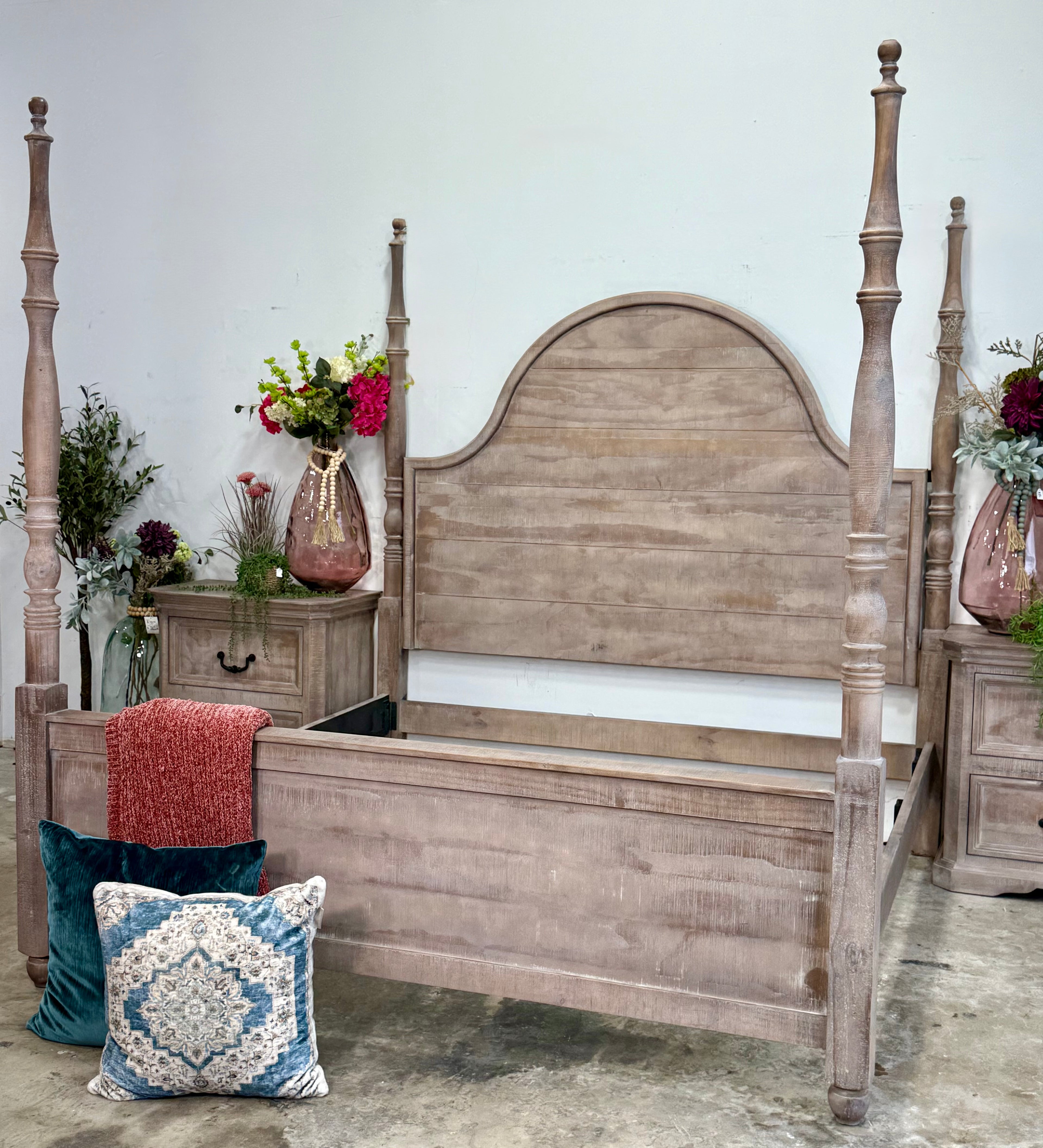 Willow King 4 Poster Bed-Soft Drift™