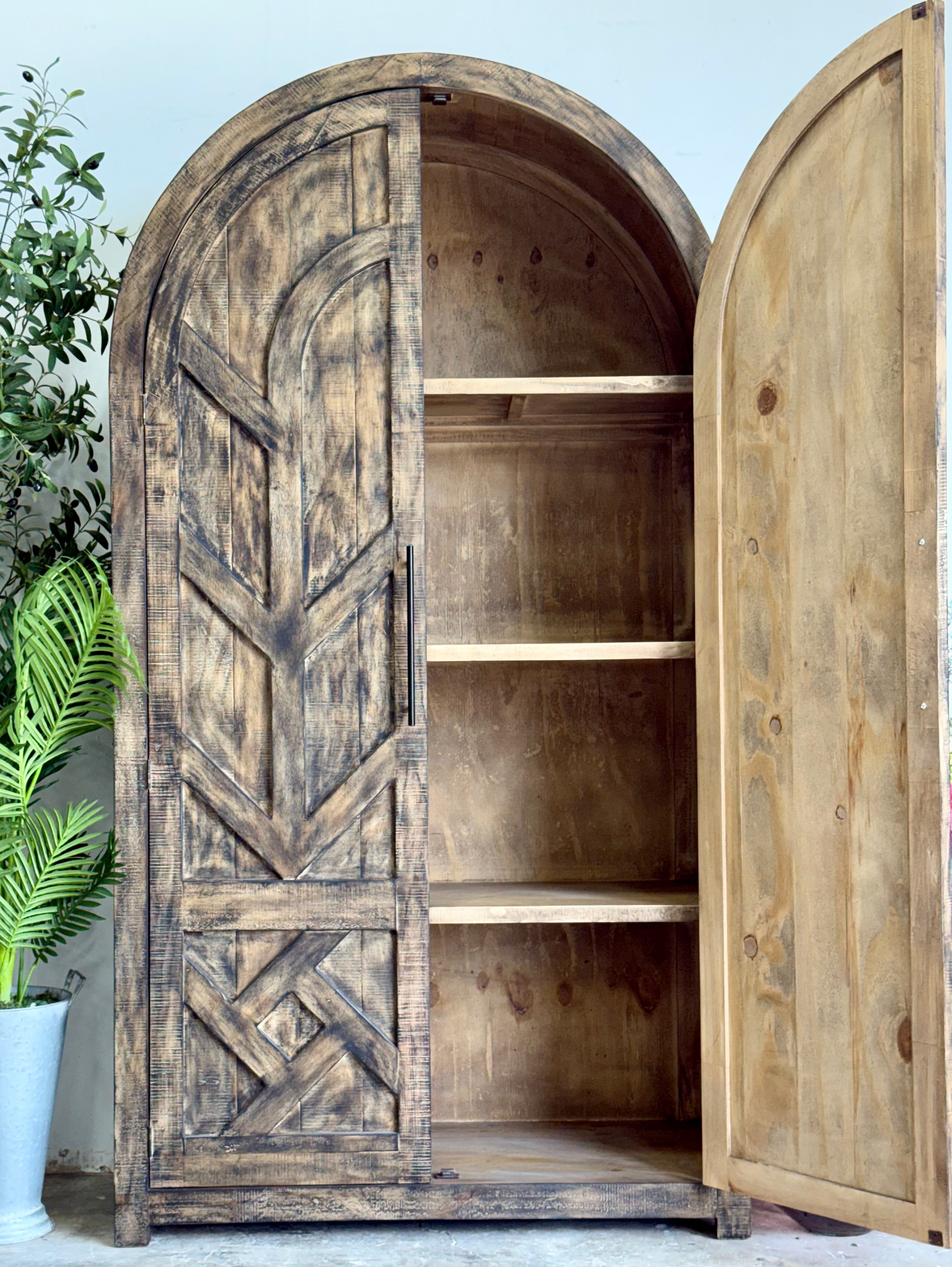 Caden Dome Vitrine-Pecan