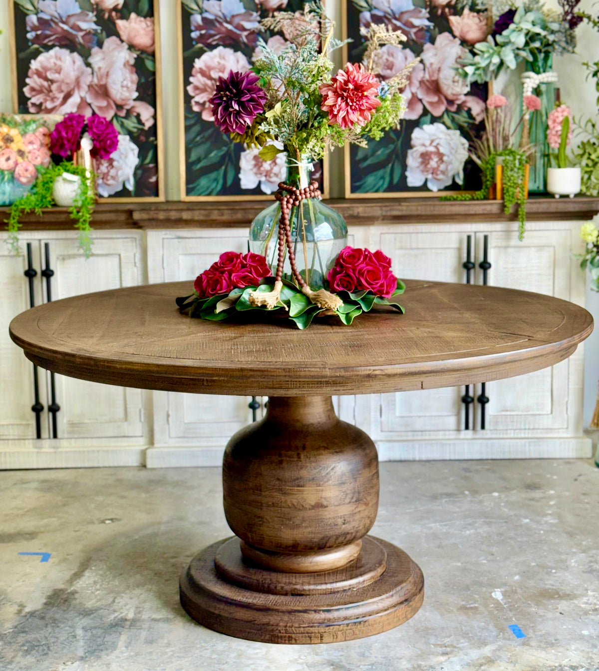 Lilly 60" Round Pedestal Dining Table-Honeywood™