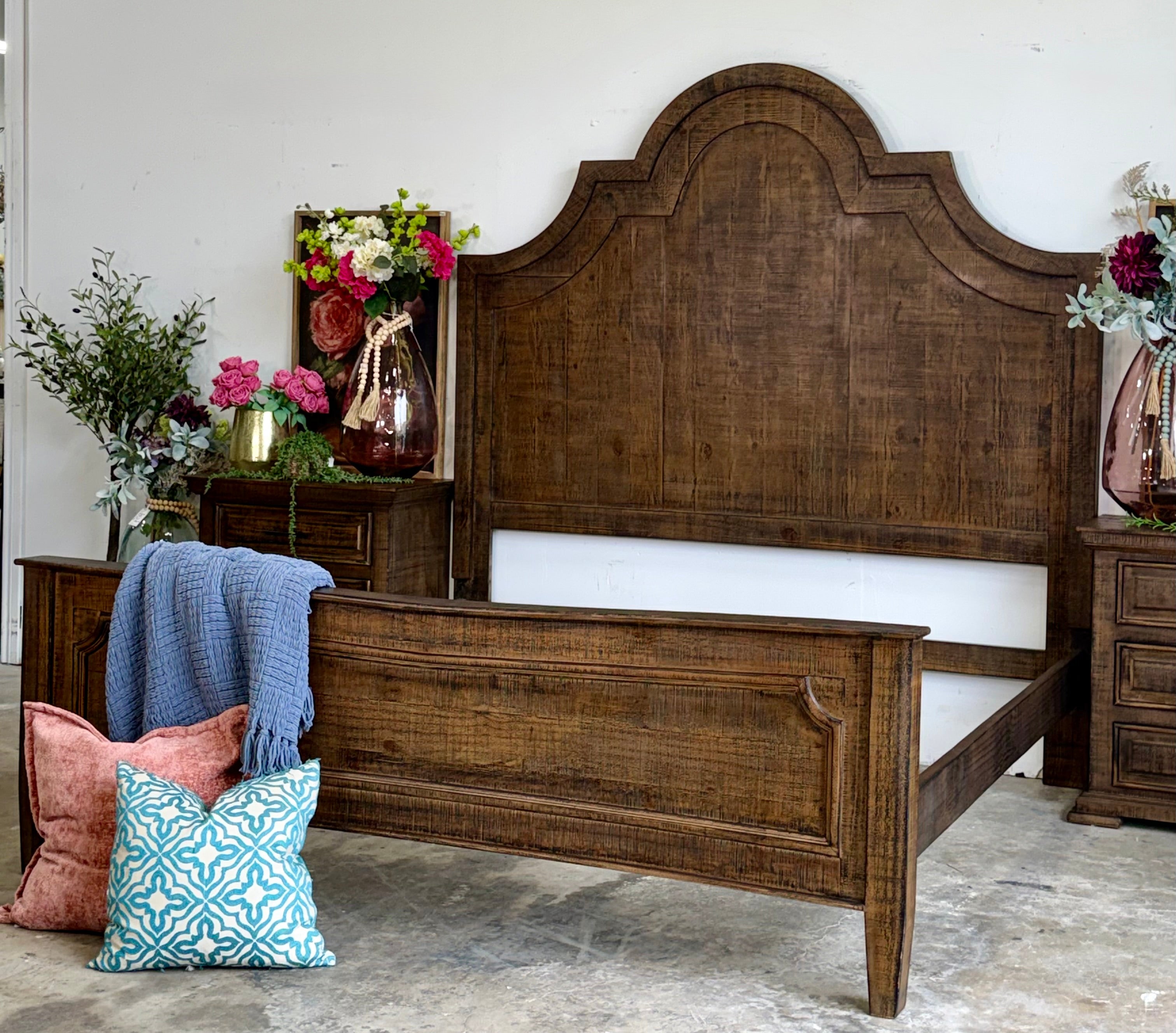 Jessica King Bed-Honeywood