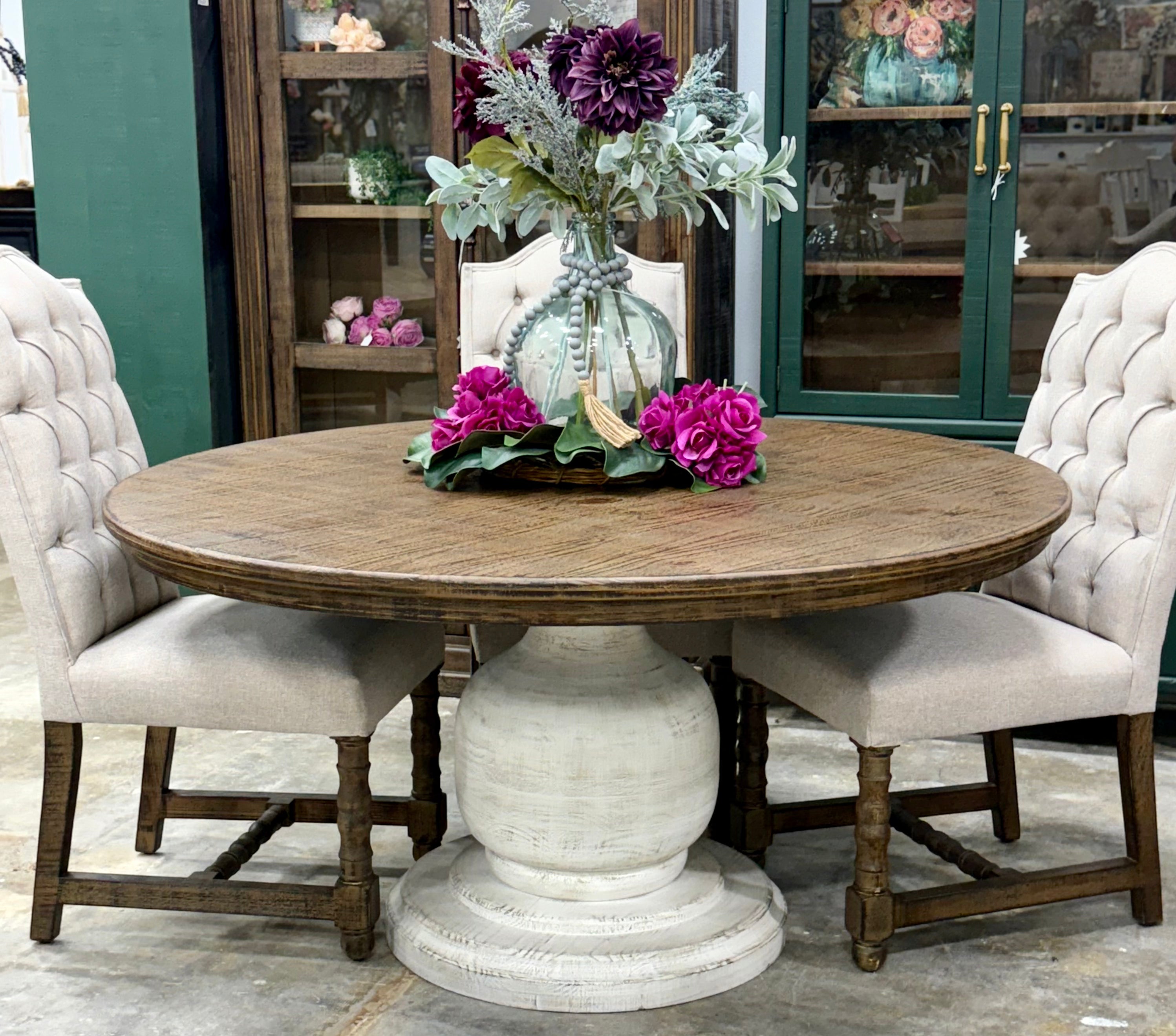 Lilly 60" Round Pedestal Dining Table-White Wheat/Honeywood™