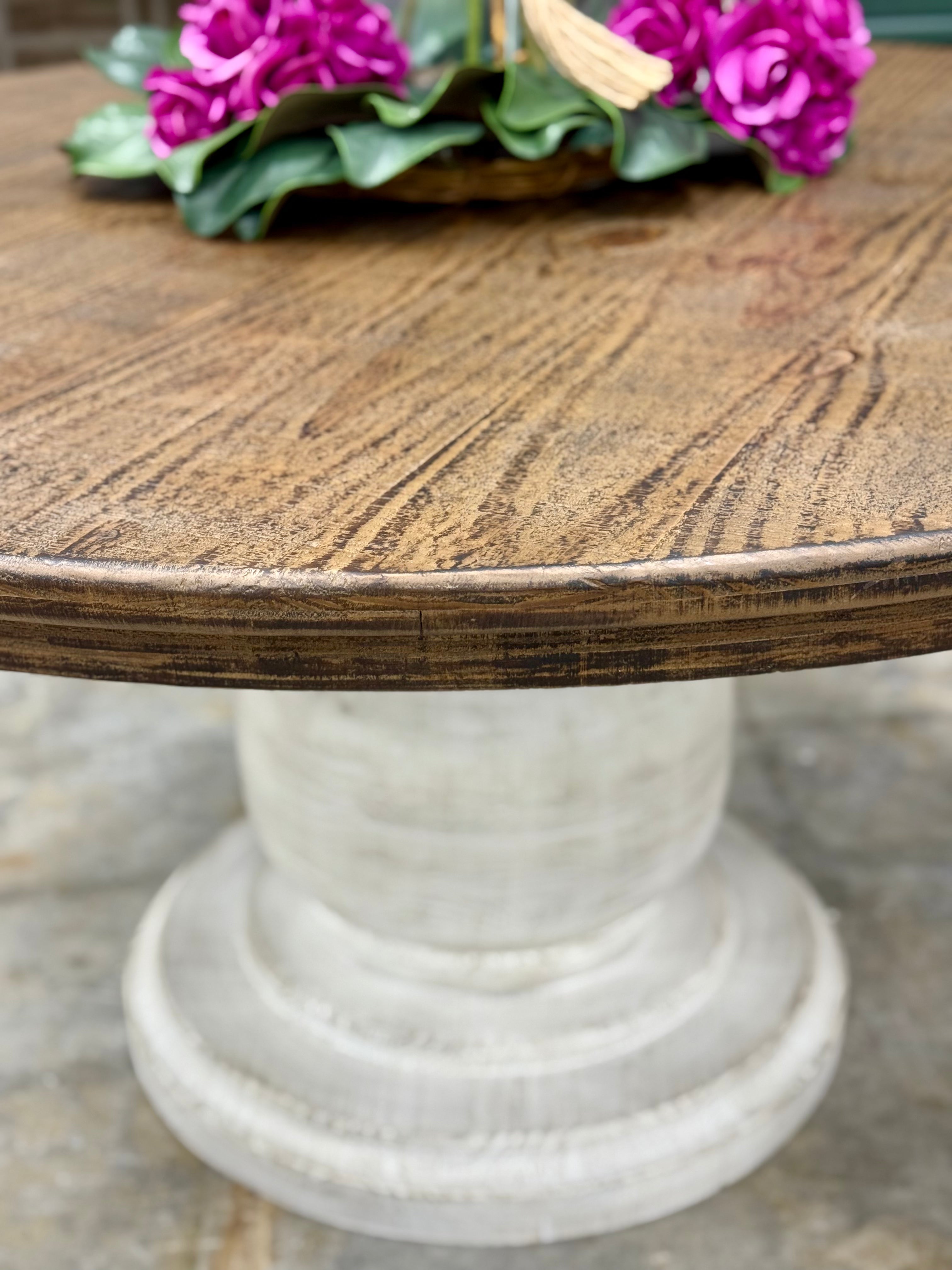 Lilly 60" Round Pedestal Dining Table-White Wheat/Honeywood™