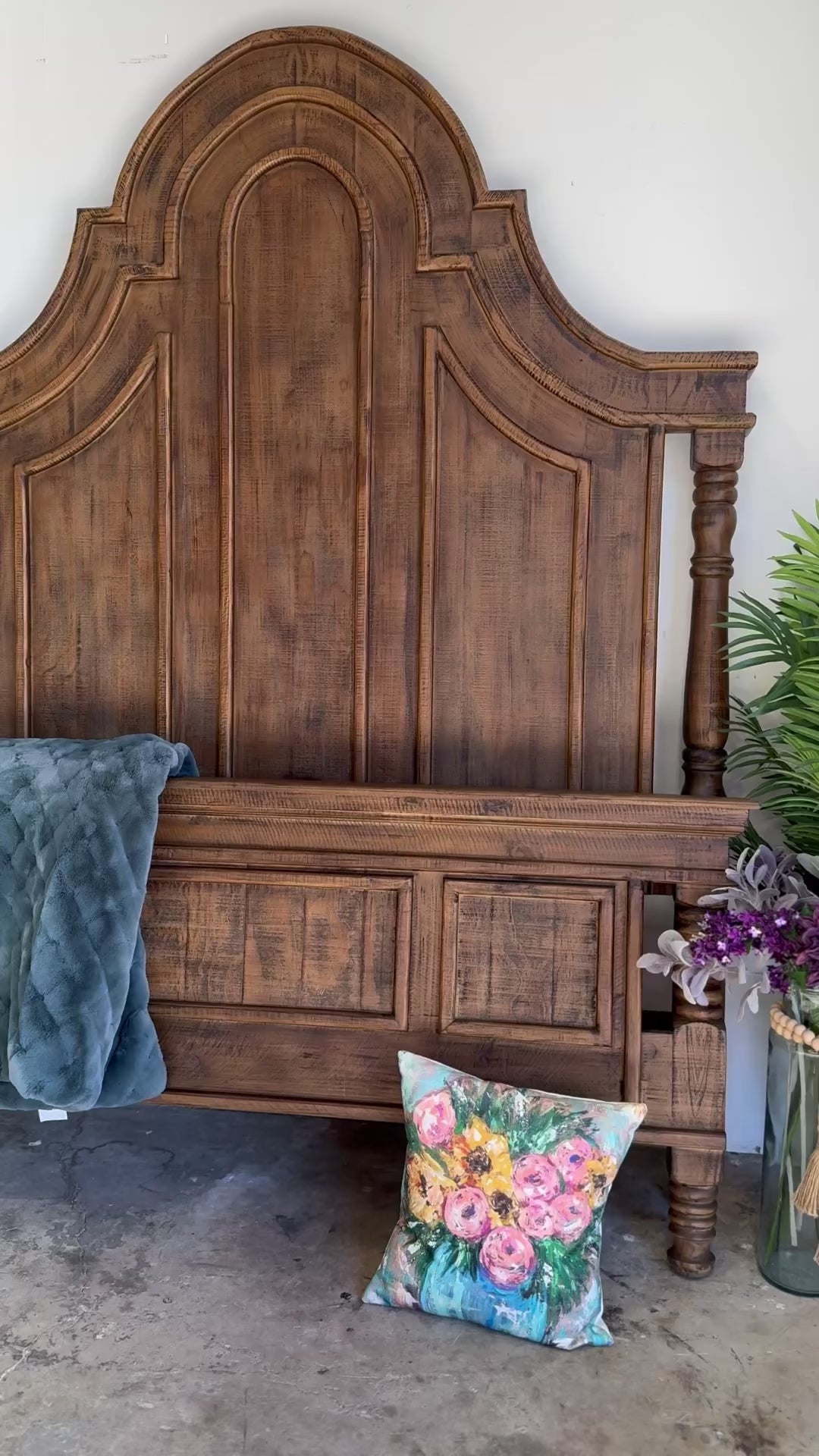 Madison Queen Bed-Honeywood™
