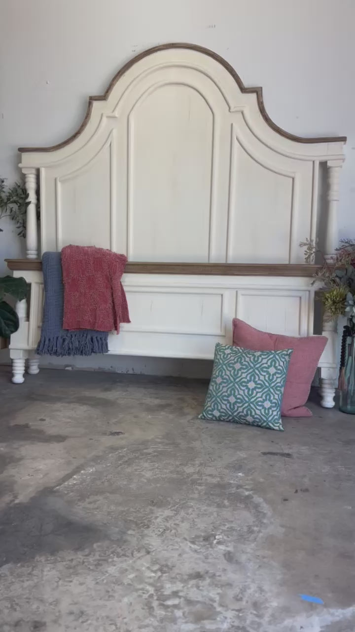 Madison King Bed-Creamy Linen™/Sandstone