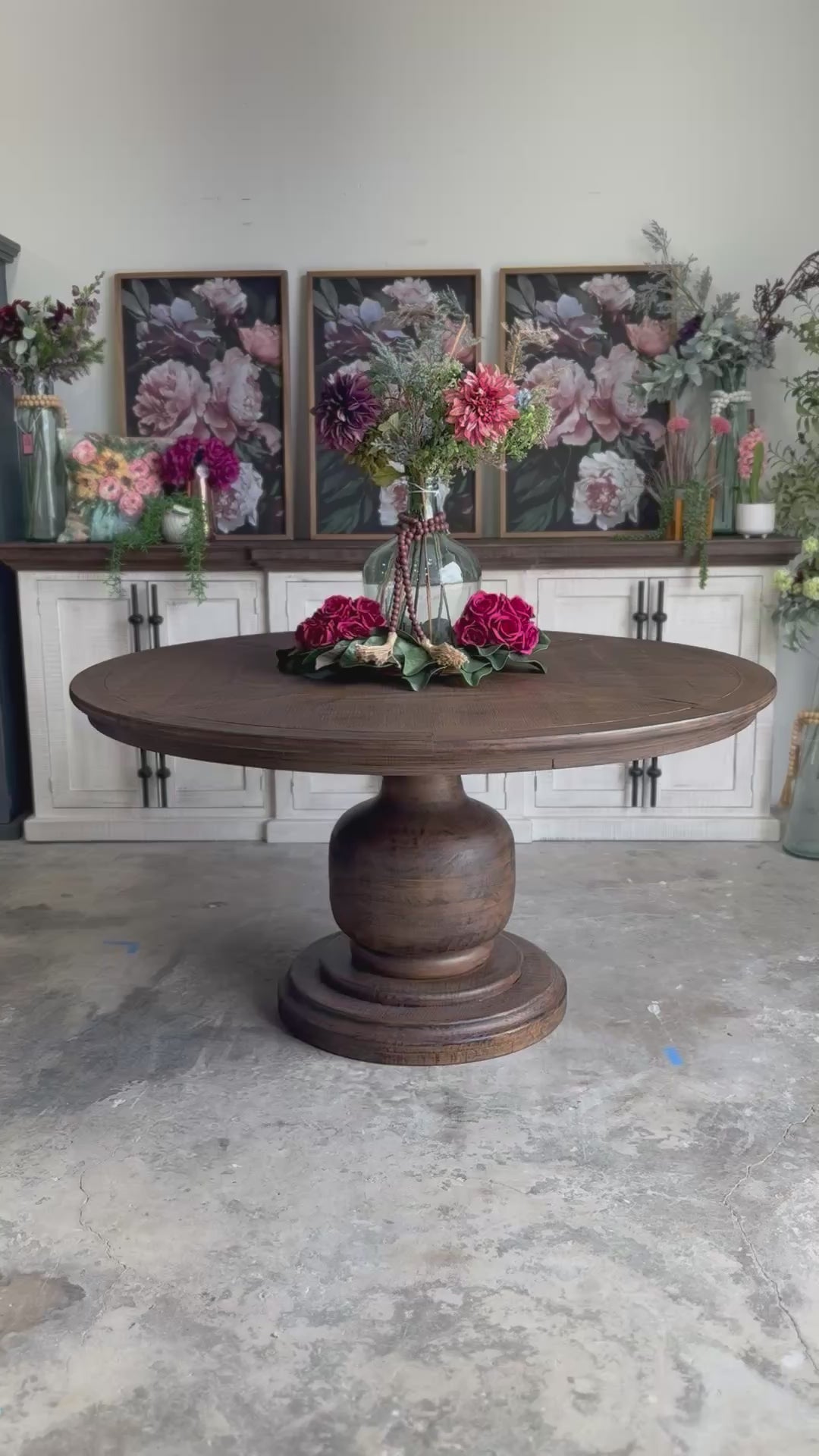 Lilly 60" Round Pedestal Dining Table-Honeywood™