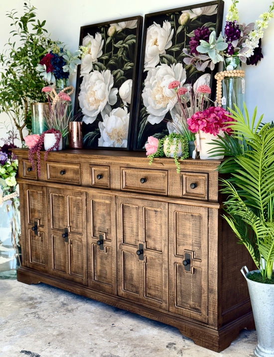 Gabriella Console-Honeywood