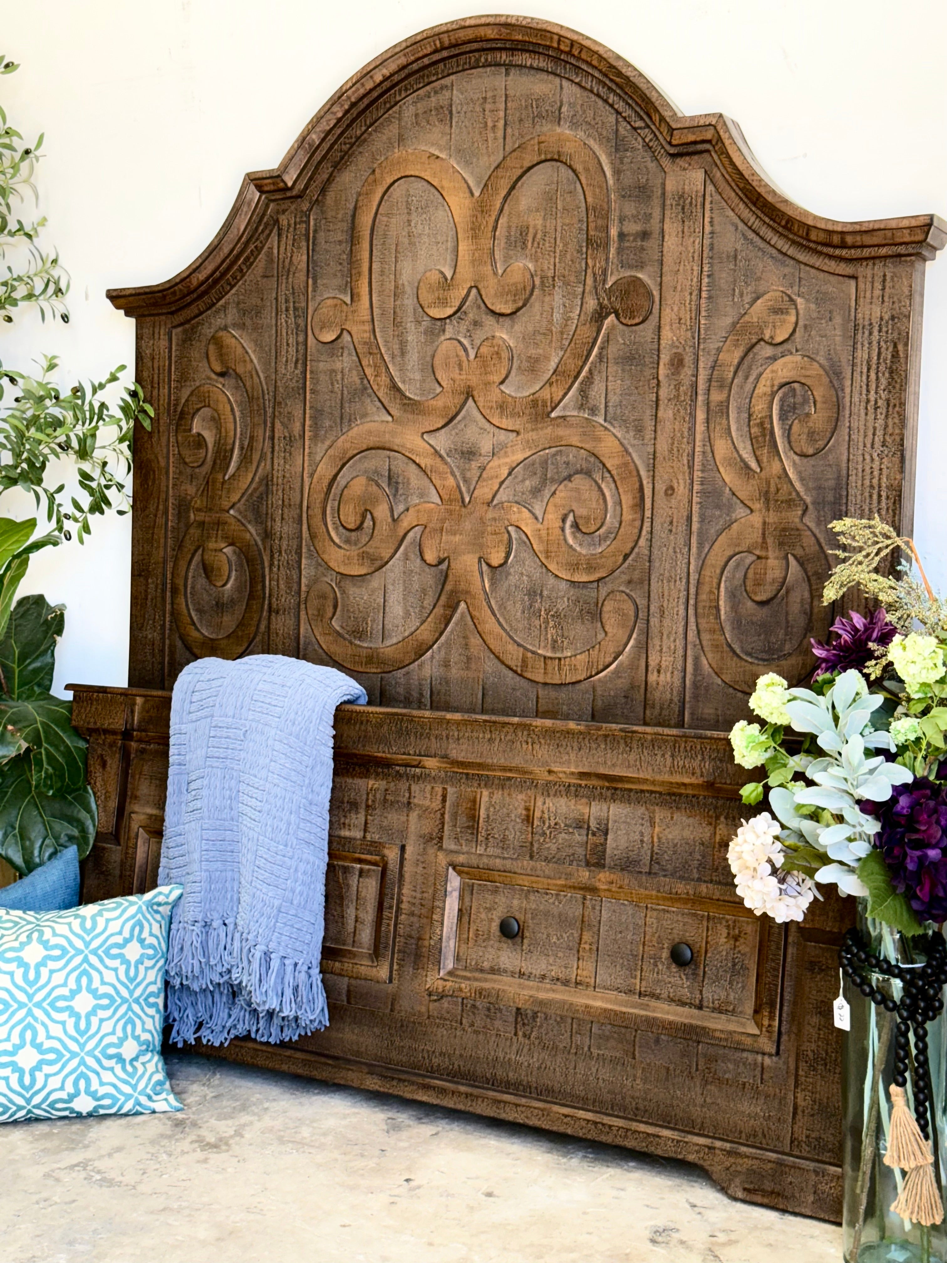 Harper Curved Queen-Honeywood™
