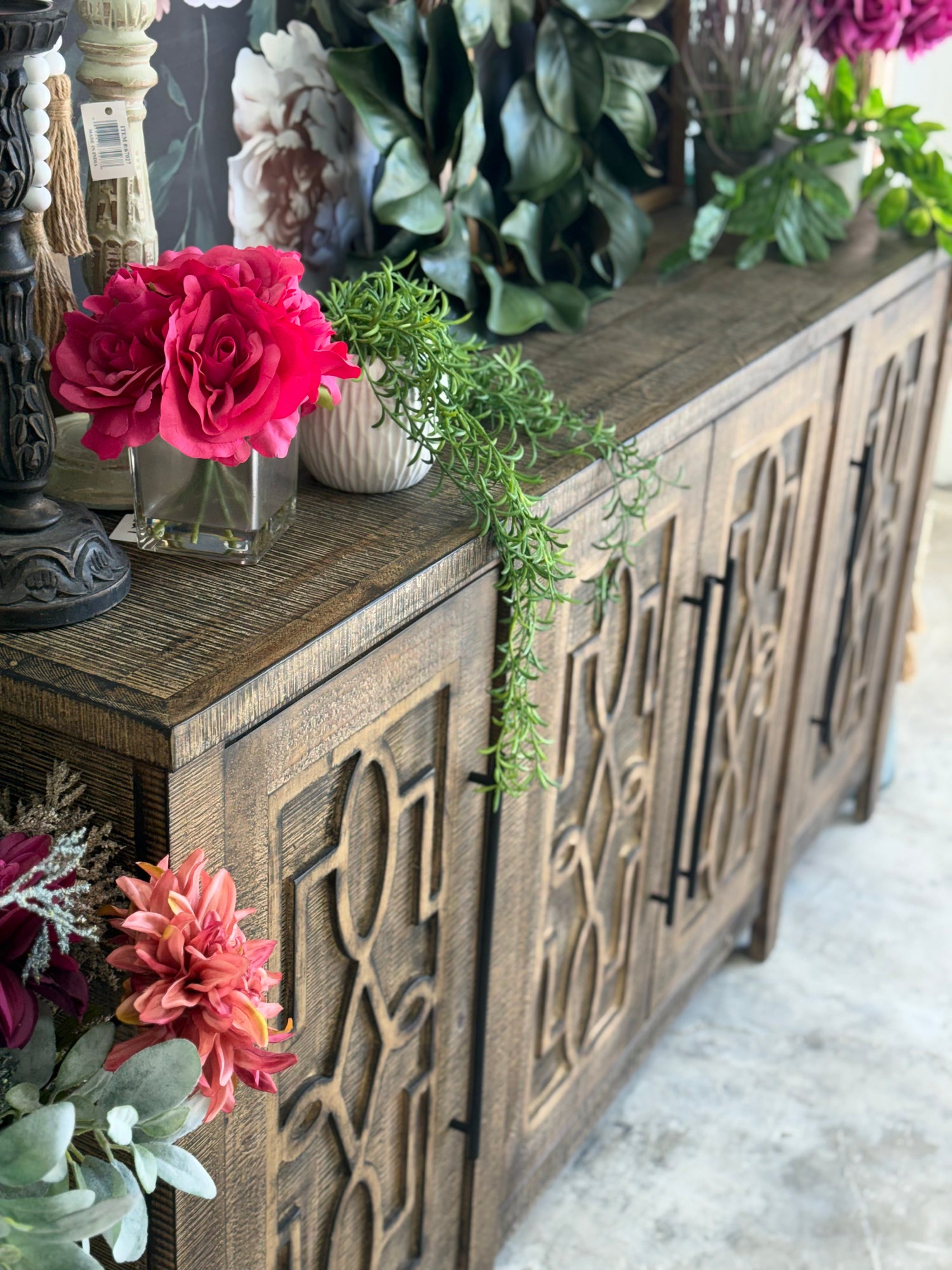 Ivy 4 Door Console-Amberwood