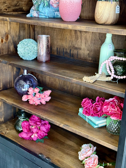 Rose Domed Vitrine-Black/Sparrow