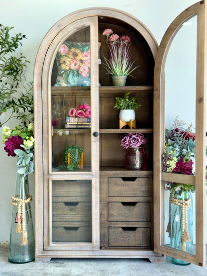 Avery Dome Vitrine-Soft Drift/Honeywood™