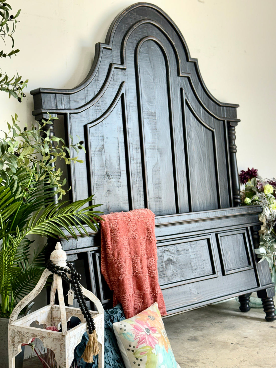 Madison Queen Bed-Handrubbed Black