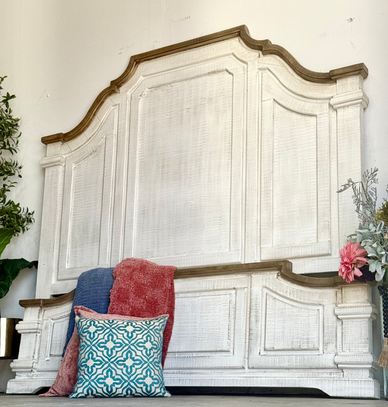Eden King Bed-White Wheat/Sandstone