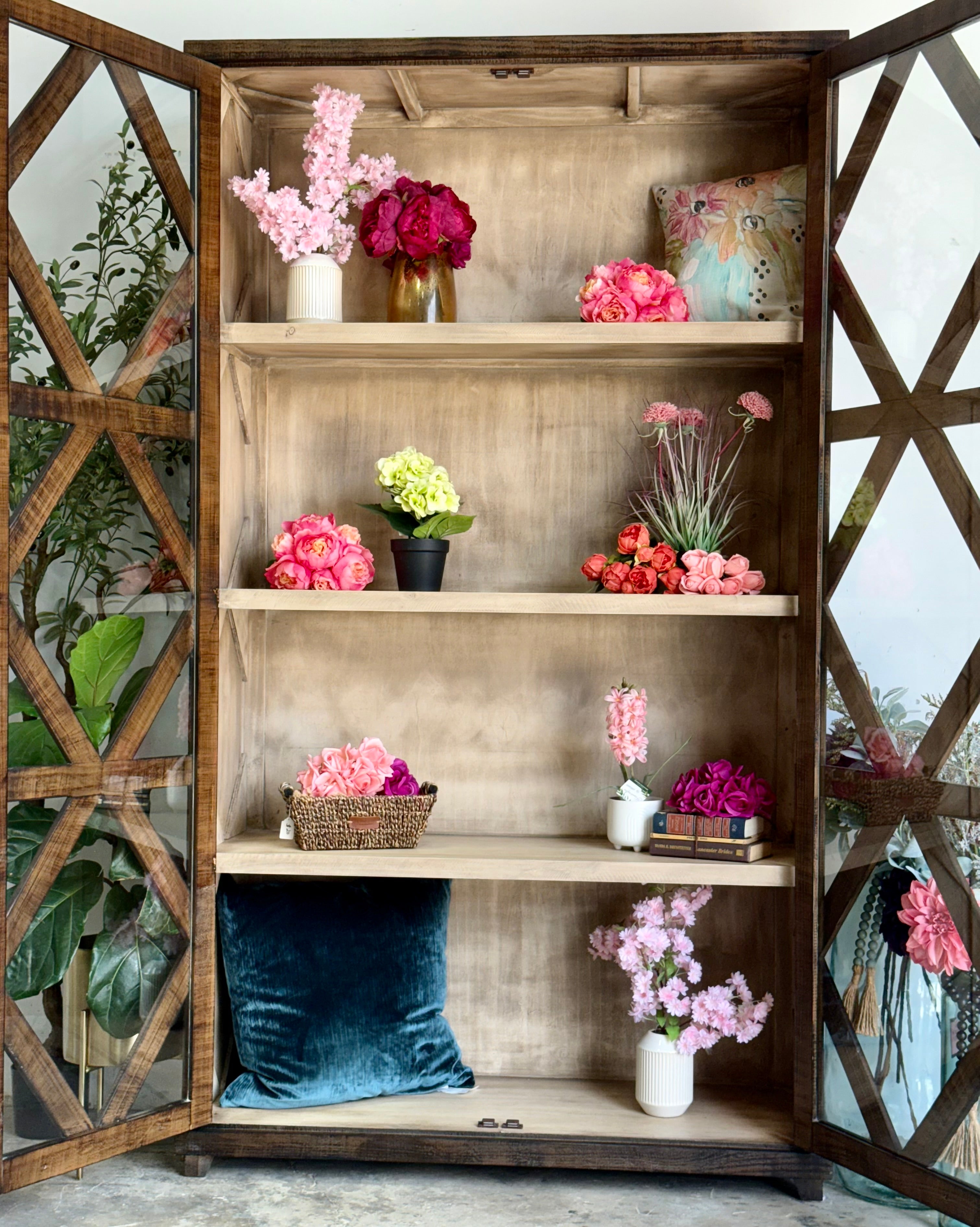 Piper Vitrine-Honeywood™/Dove