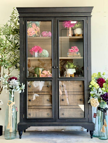 Camryn Vitrine-Black/Honeywood™