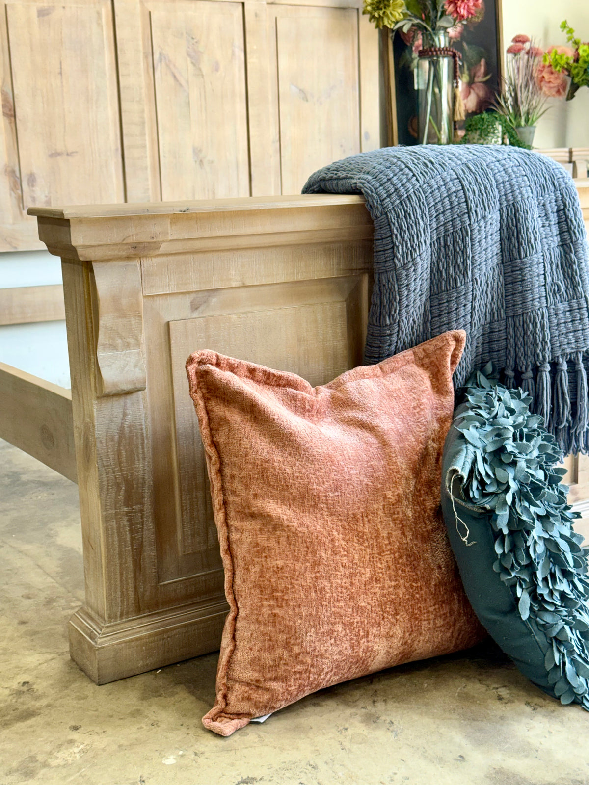 Jasmine King Bed-Soft Drift™