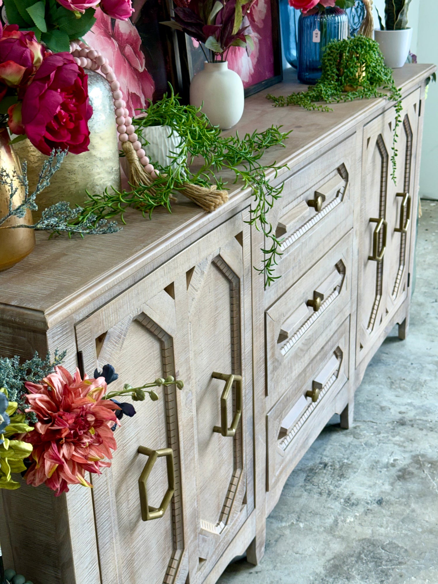 Cora Console-Soft Drift™
