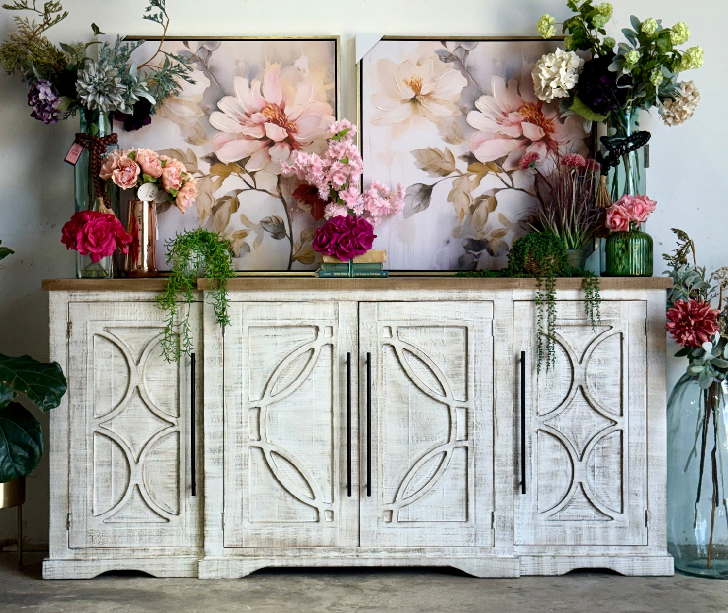 Circle Door Console-Toasted Wheat™/Sandstone