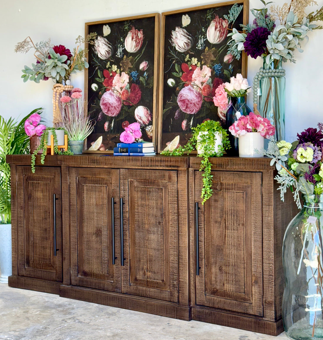 Cyra 4 Door Console-Honeywood