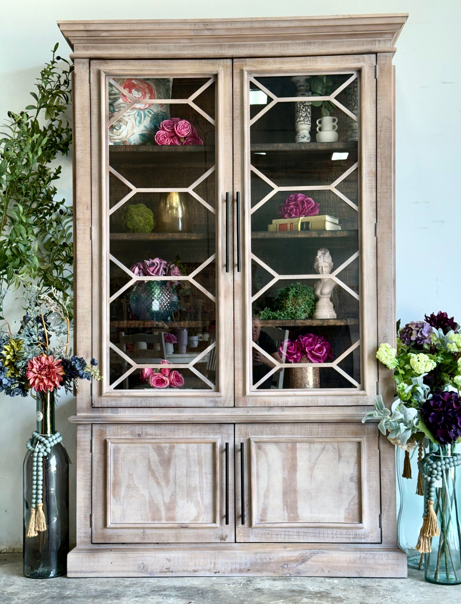 Eden Vitrine-Soft Drift/Honeywood™