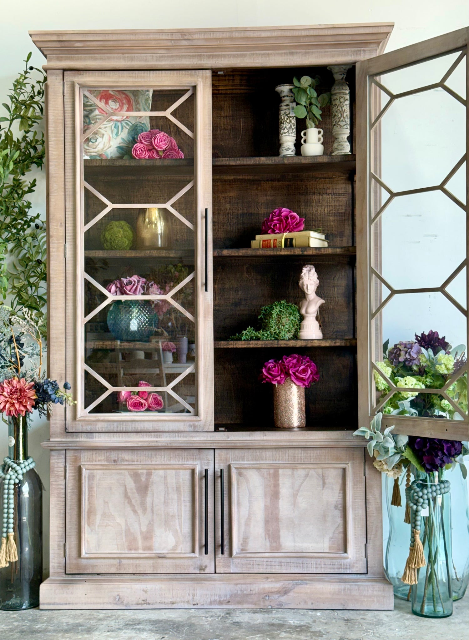 Eden Vitrine-Soft Drift/Honeywood™