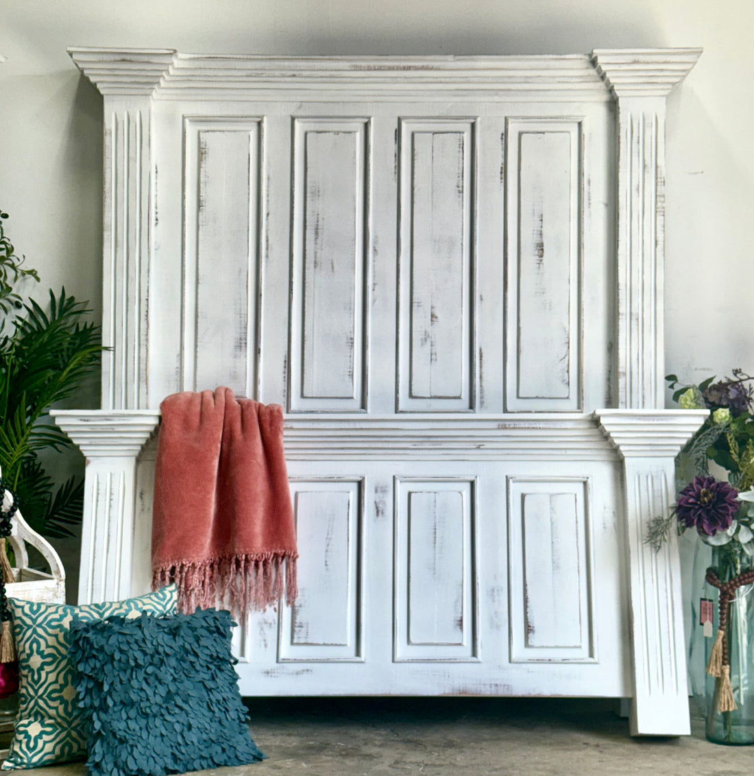 Charlotte Queen Paneled Bed-Whisper White