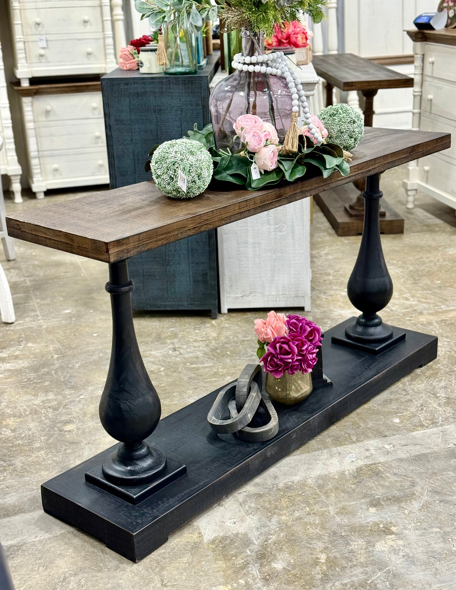 Amber Entryway/Sofa table-Handrubbed Black/Honeywood™