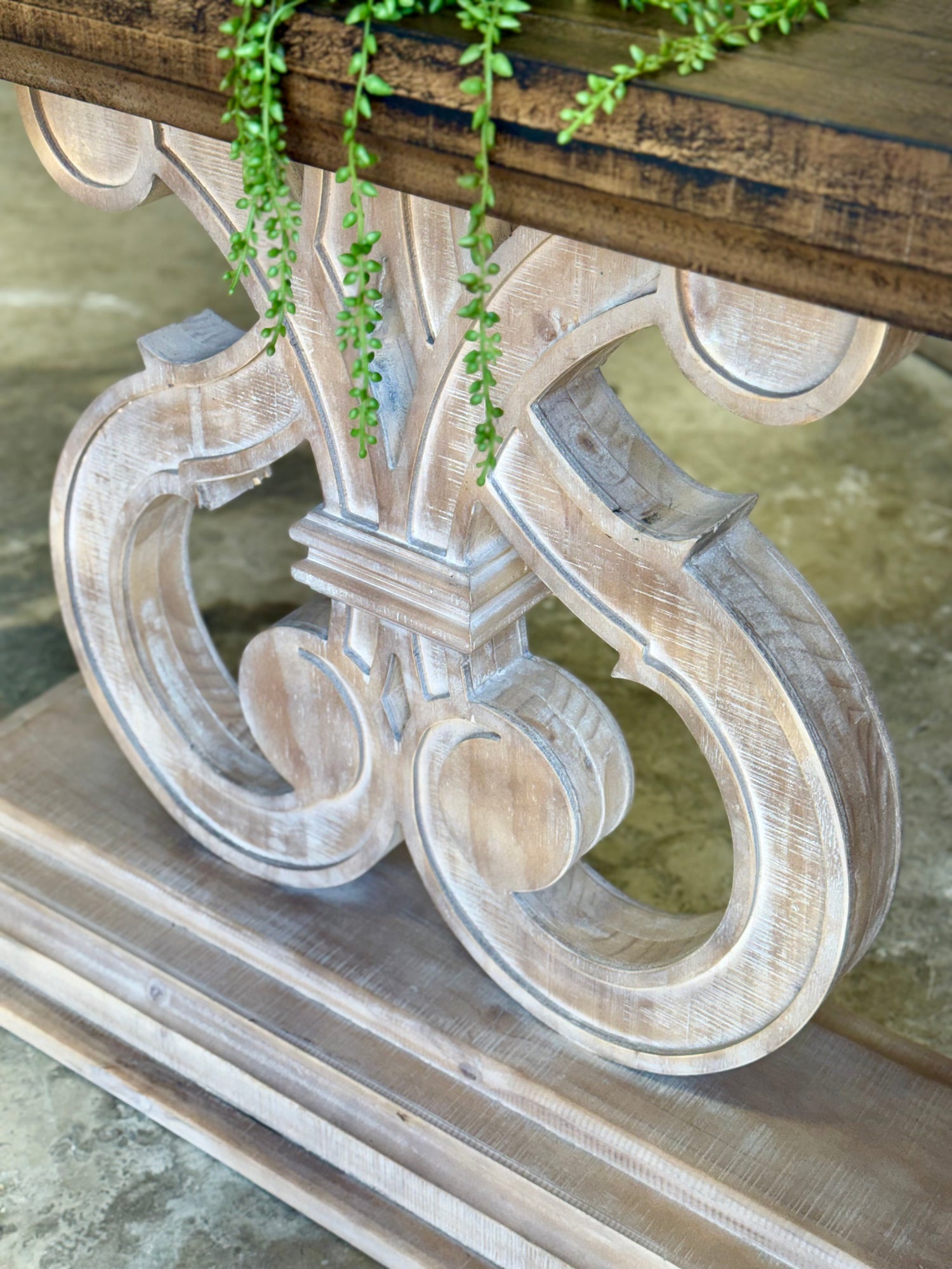Harp Entryway-Soft Drift/Honeywood