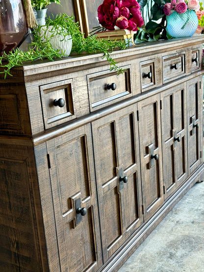 Gabriella Console-Honeywood™