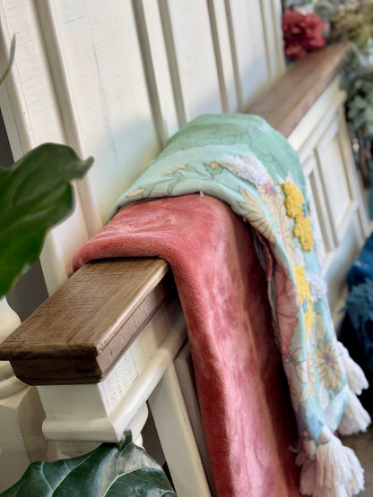 Madison Queen Bed-Creamy Linen™/Sandstone