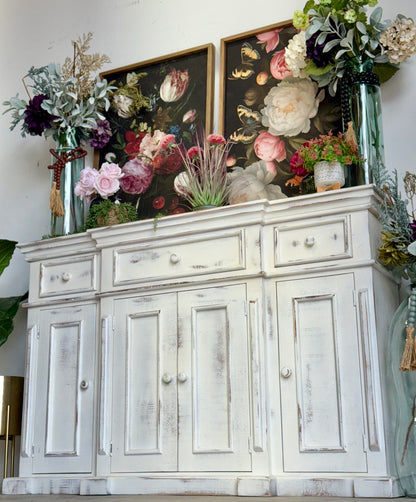 Lindsey 4-Door Console-Frosted Linen