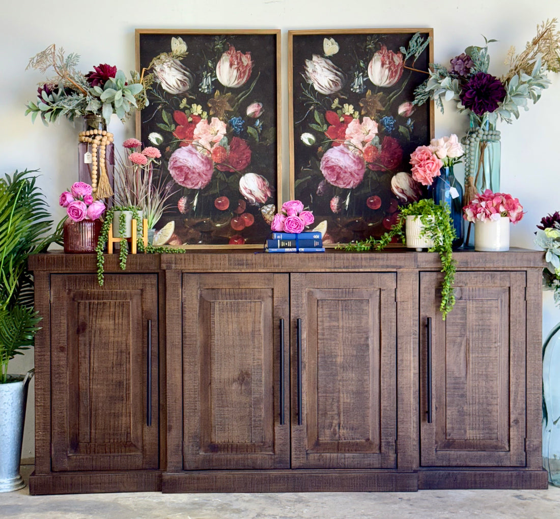 Cyra 4 Door Console-Honeywood