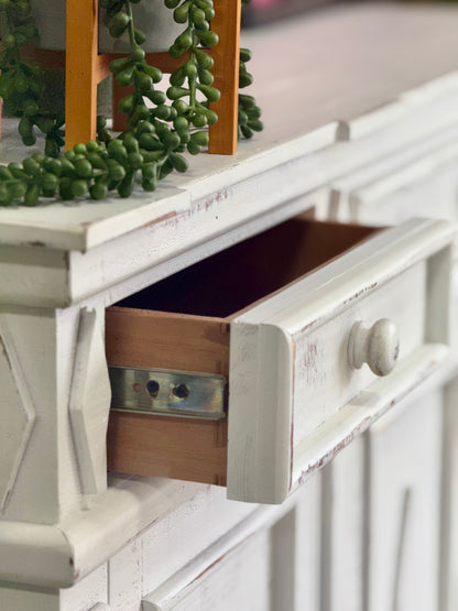 Julia 4 Door Console-Whisper White