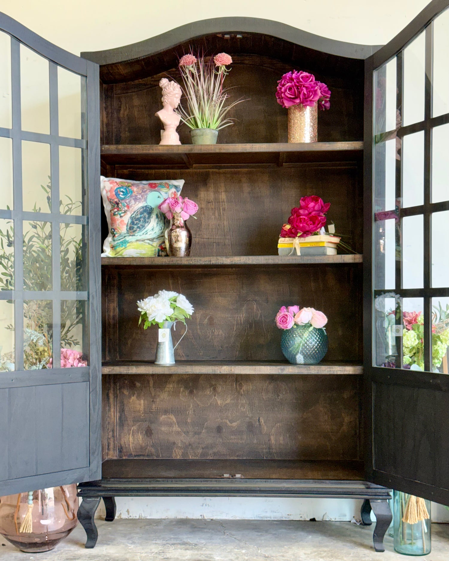 Felicity Arched Vitrine-Black/Honeywood™