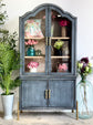 Paisley Curved Vitrine-Blue Haze/Cappuccino