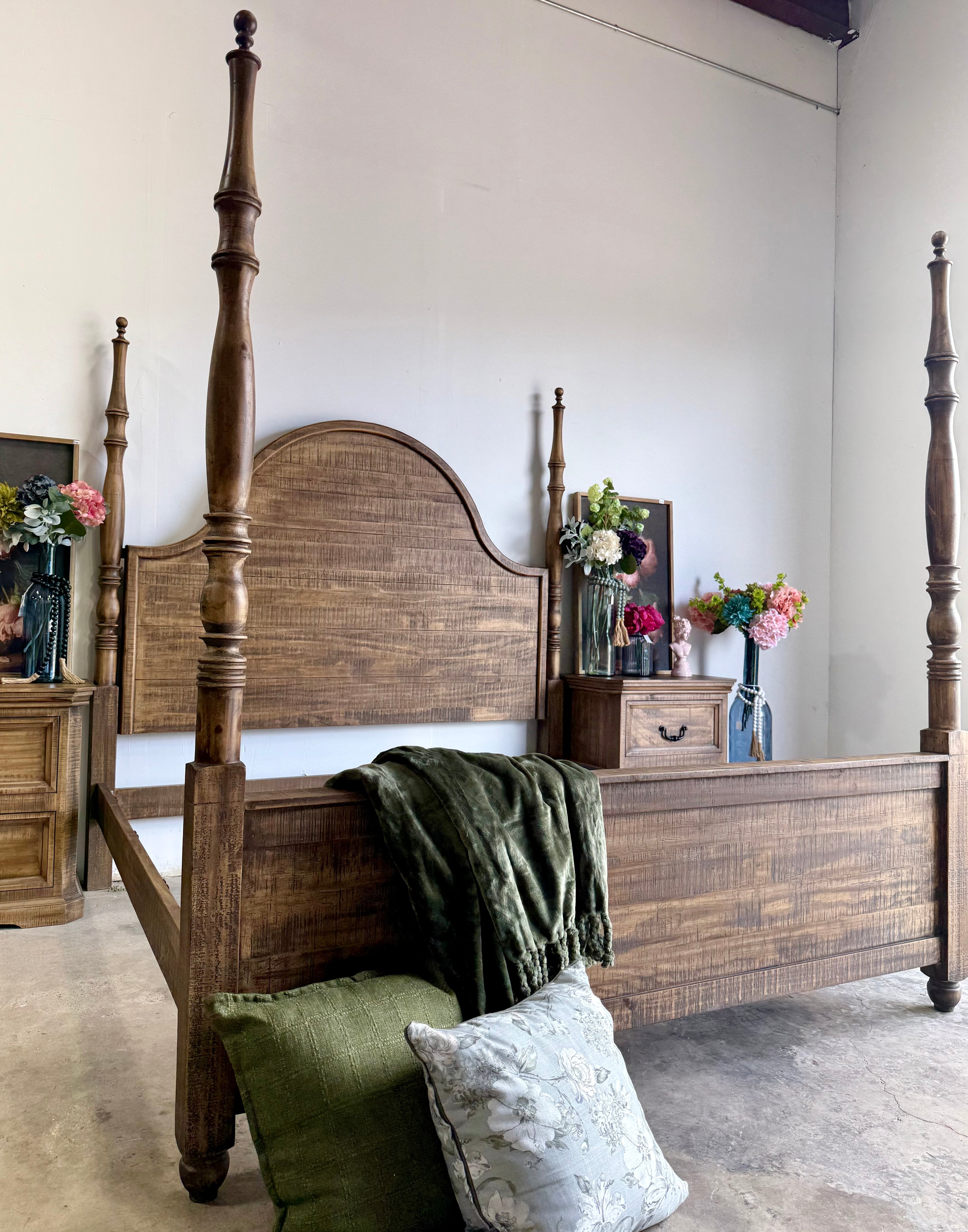 Willow King 4 Poster Bed-Timber™
