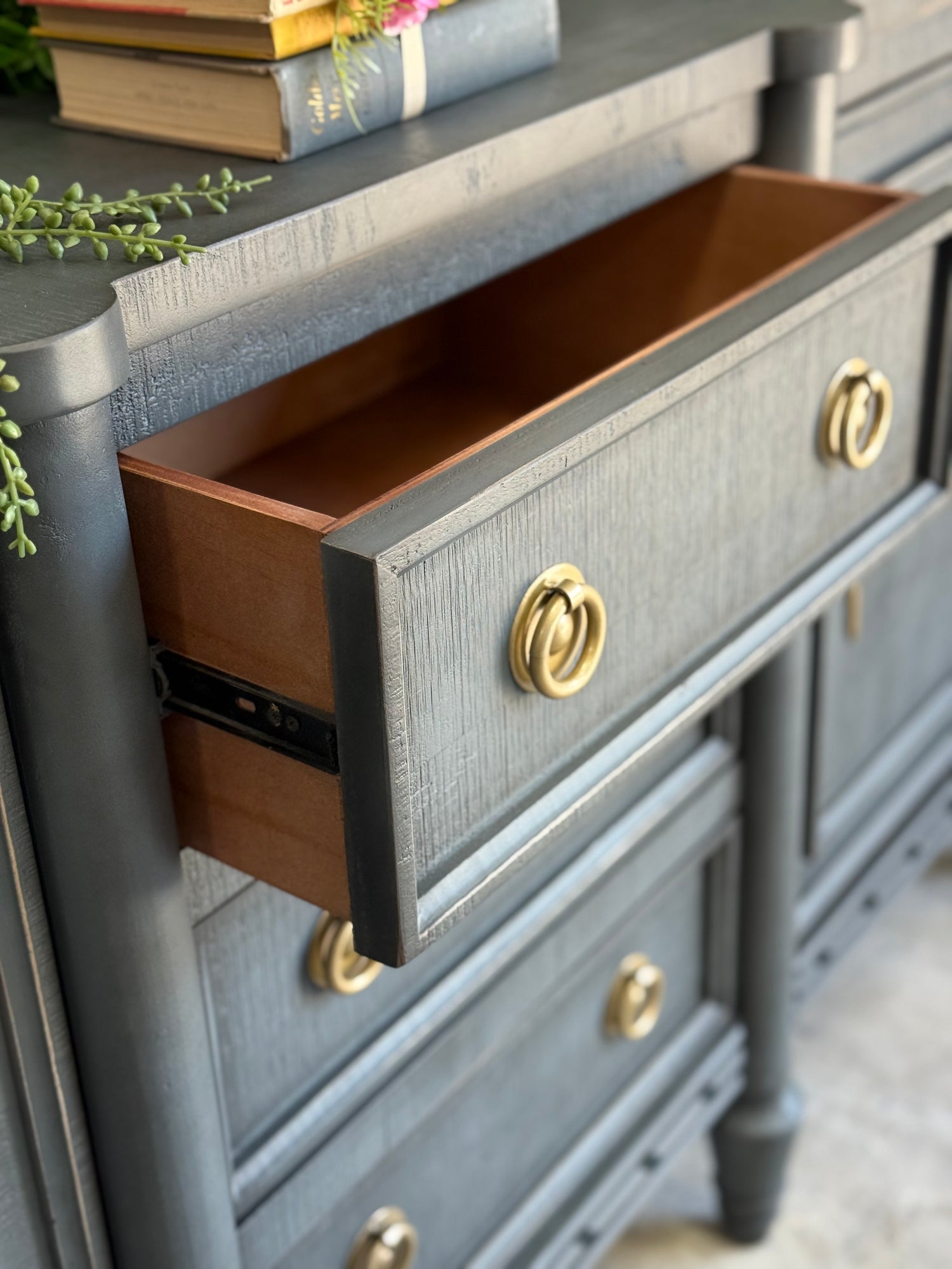 Juliette Console-Blue Haze™/Gold