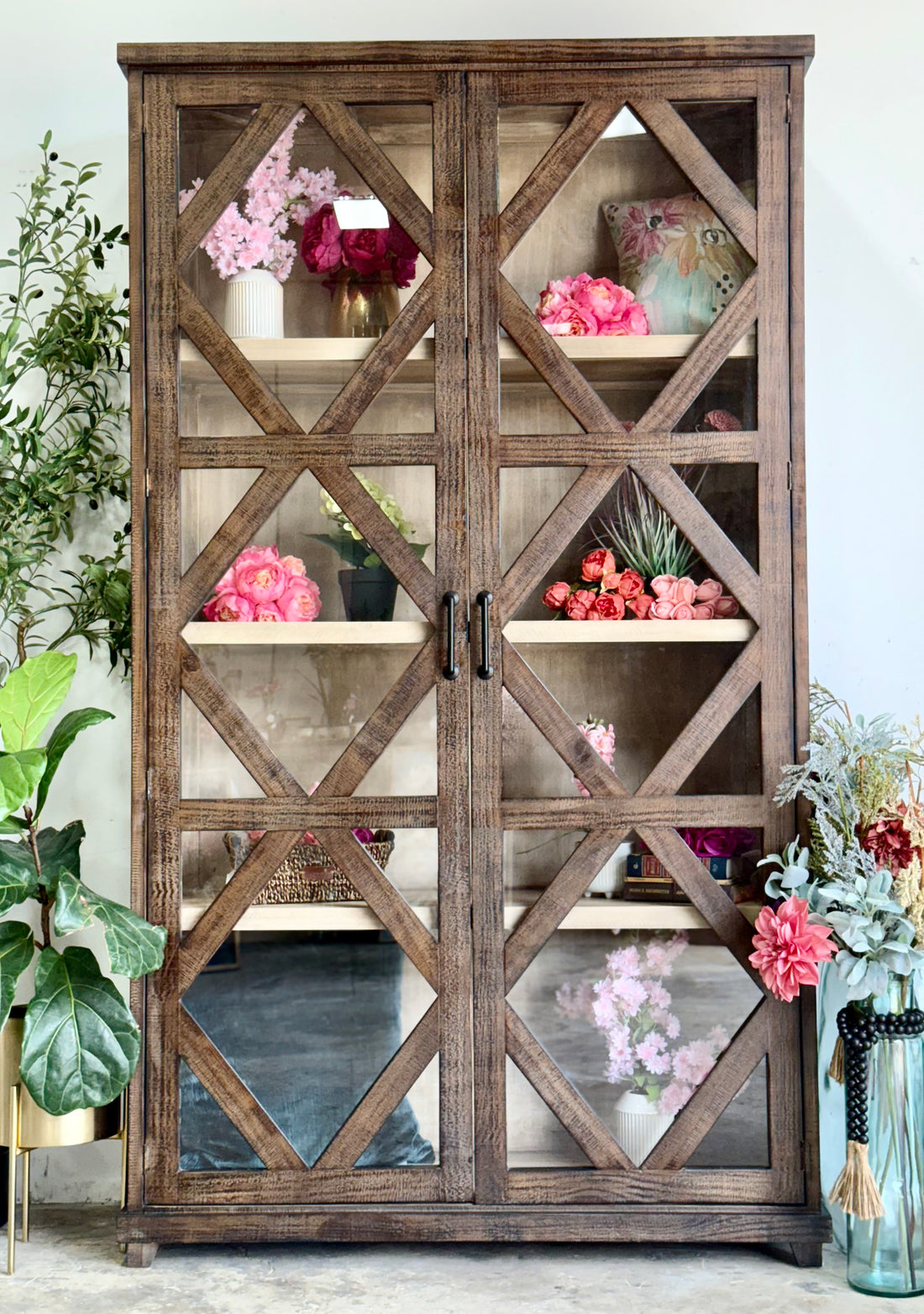 Piper Vitrine-Honeywood™/Dove