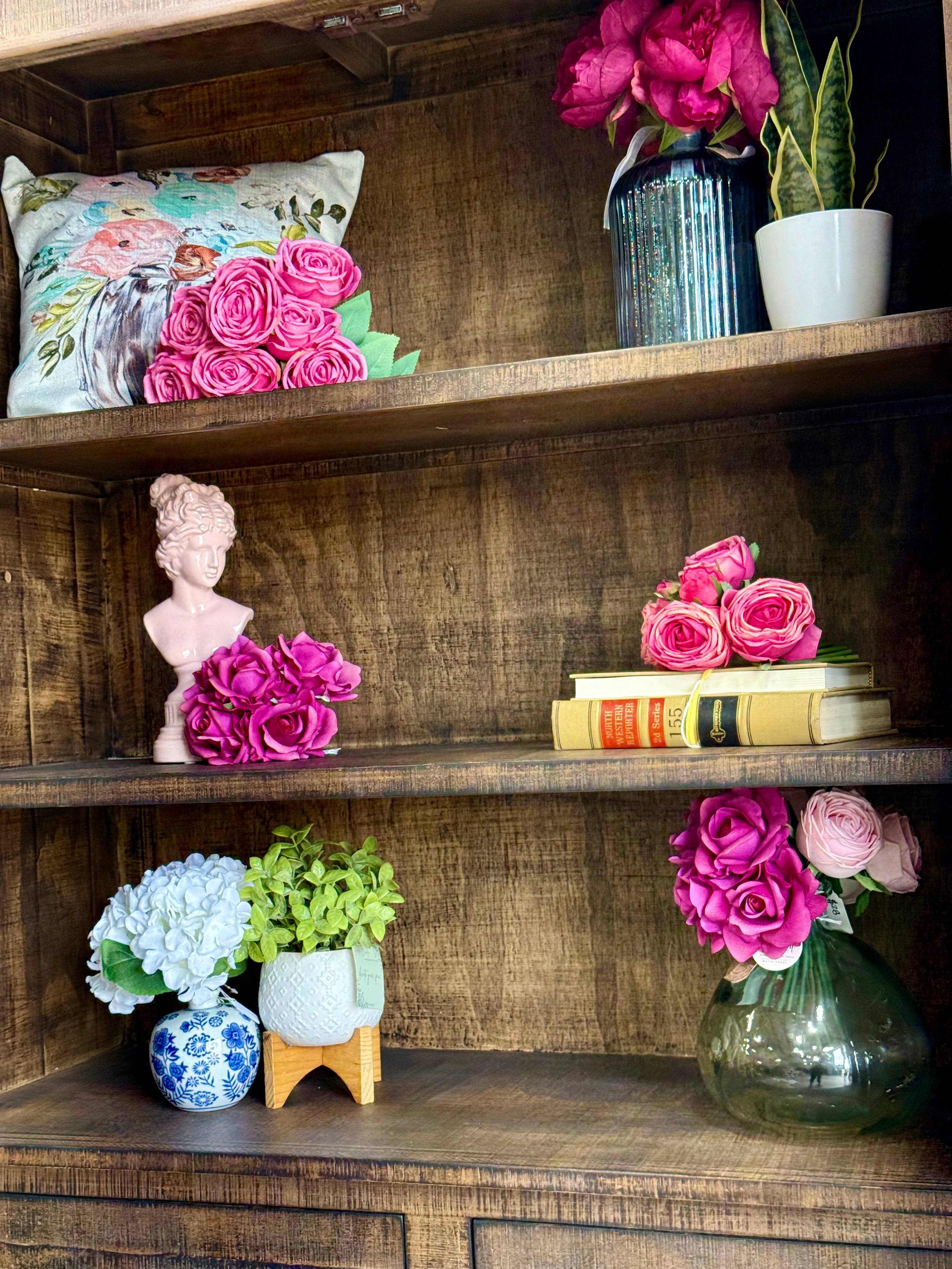 Camryn Vitrine-Soft Drift™/Honeywood™