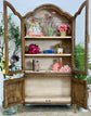 Paisley Curved Vitrine-Honeywood/Dove