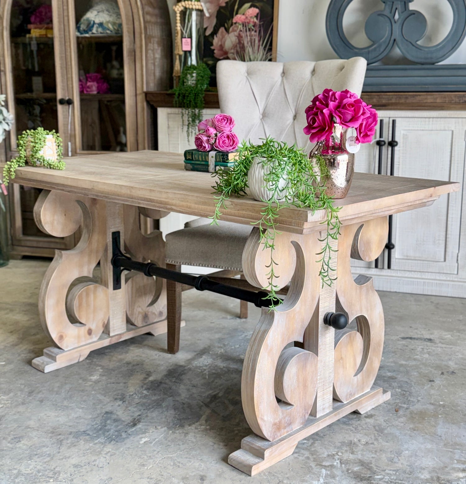 Harpwell  Desk-Soft Drift