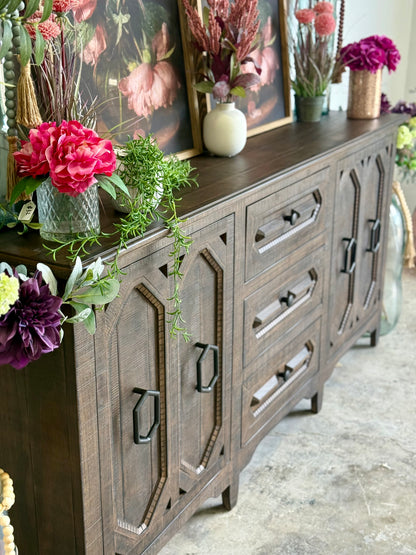 Cora Console-Honeywood™