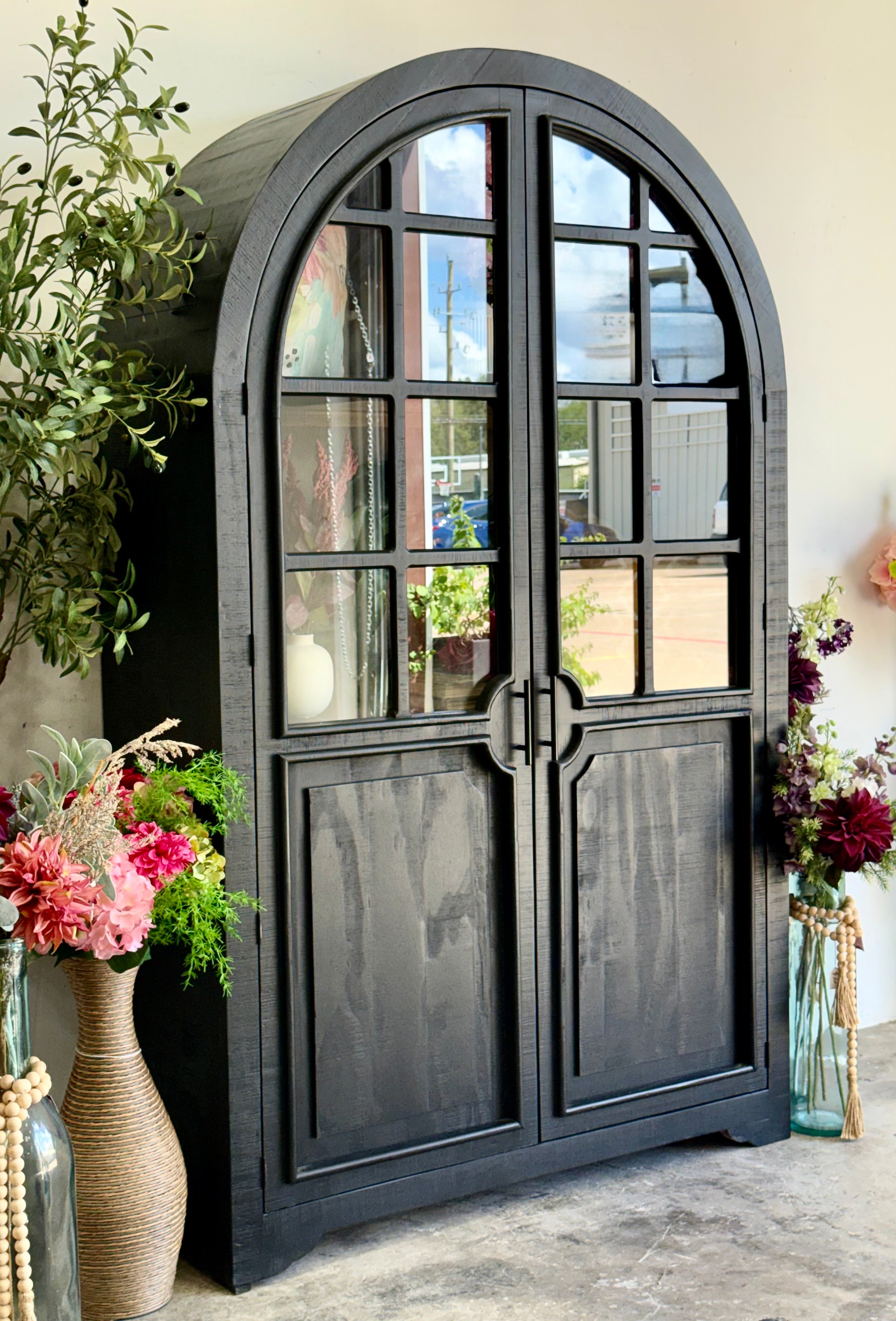 Tiffany Dome Vitrine-Black/Honeywood™